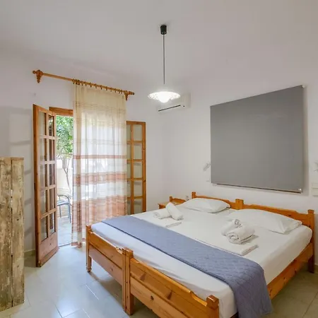 Irtakina Apartment *